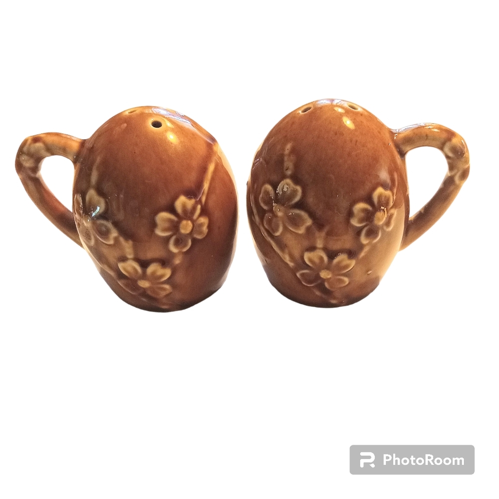 Vintage Cherry Blossom Salt & Pepper Shakers, A Quality Product - Japan.